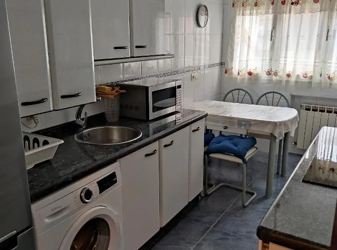 Piso Pumarin Apartment